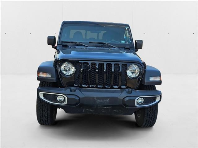 used 2023 Jeep Gladiator car, priced at $26,997
