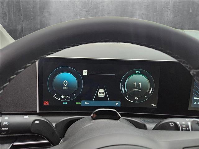 new 2025 Hyundai TUCSON Hybrid car, priced at $38,197