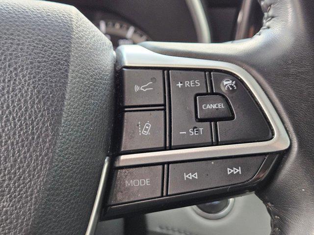 used 2022 Toyota Highlander car, priced at $33,669