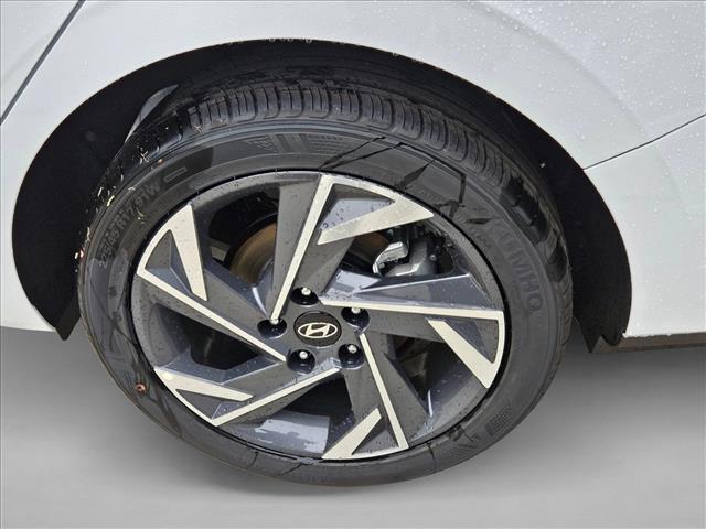 new 2025 Hyundai Elantra car, priced at $23,288