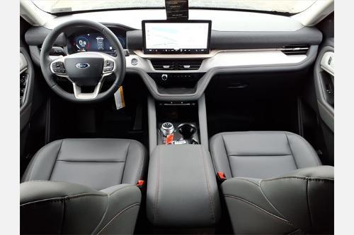 new 2025 Ford Explorer car, priced at $47,470
