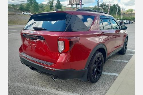 used 2023 Ford Explorer car, priced at $40,427