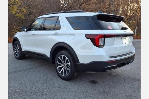 new 2025 Ford Explorer car, priced at $46,405