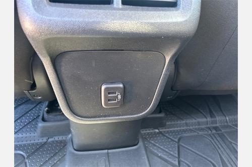 used 2023 Chevrolet Equinox car, priced at $21,500