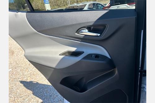 used 2023 Chevrolet Equinox car, priced at $21,500