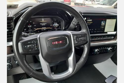 used 2022 GMC Sierra 1500 car, priced at $35,999
