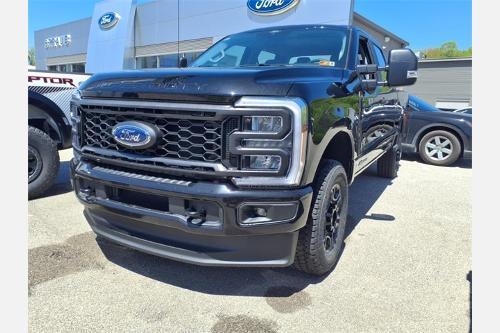new 2025 Ford F-350 car, priced at $71,135