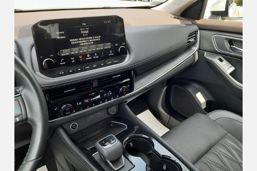 used 2021 Nissan Rogue car, priced at $24,082