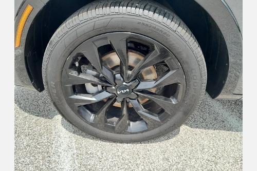 used 2023 Kia Sorento car, priced at $31,603