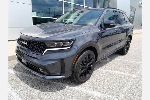 used 2023 Kia Sorento car, priced at $31,603