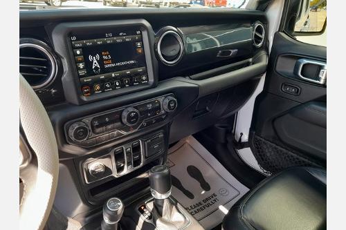 used 2021 Jeep Wrangler Unlimited car, priced at $31,182