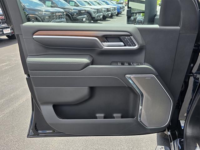new 2025 GMC Sierra 2500 car, priced at $71,180