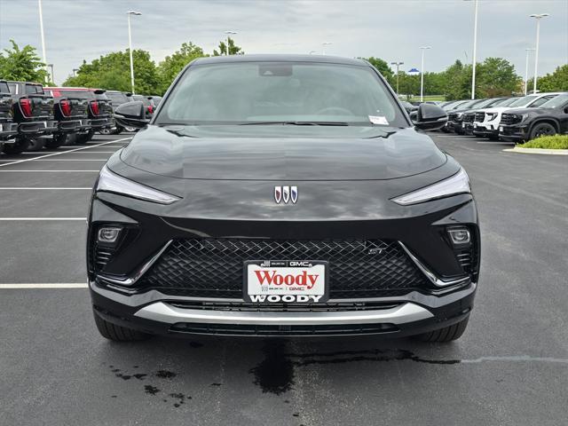 new 2025 Buick Envista car, priced at $28,775