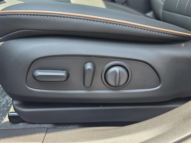 new 2025 Buick Envista car, priced at $29,708