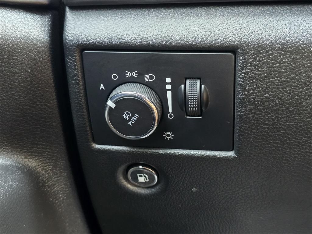 used 2022 Jeep Grand Cherokee car, priced at $26,000
