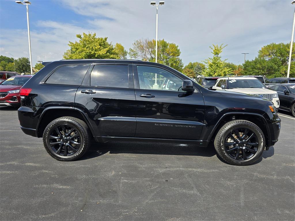 used 2022 Jeep Grand Cherokee car, priced at $26,000