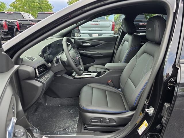 new 2025 Buick Envista car, priced at $26,000