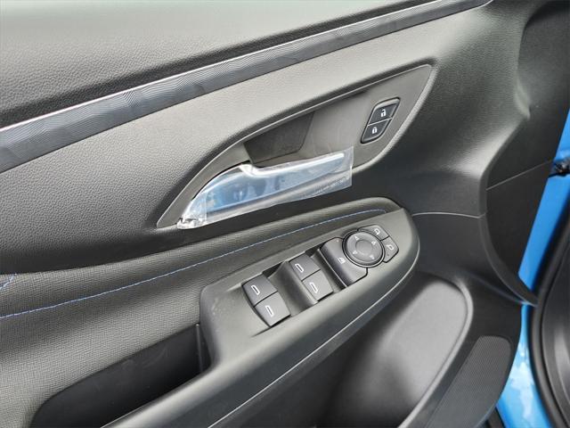 new 2025 Buick Envista car, priced at $27,030