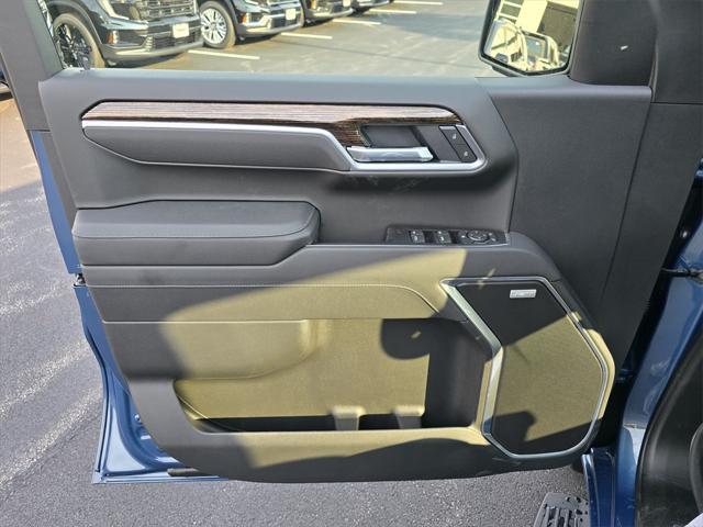 new 2025 GMC Sierra 1500 car, priced at $56,750