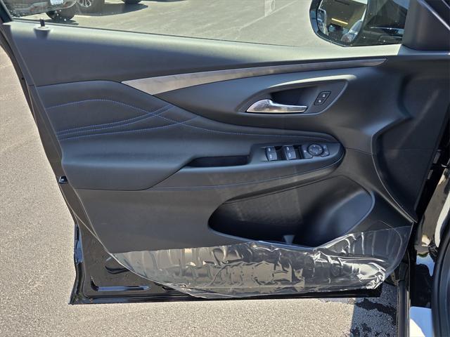 new 2025 Buick Envista car, priced at $27,739