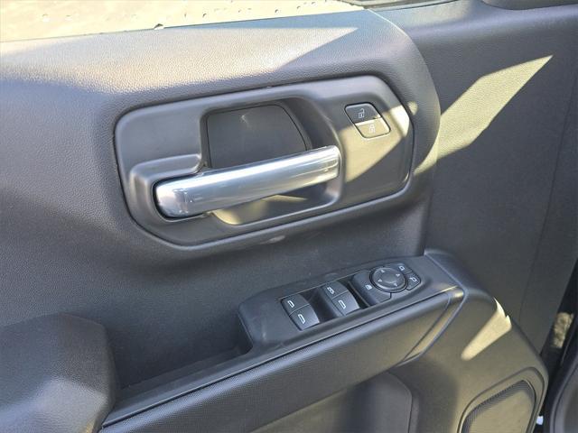 new 2025 GMC Sierra 1500 car, priced at $41,250