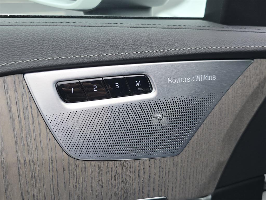 used 2023 Volvo XC90 Recharge Plug-In Hybrid car, priced at $50,000