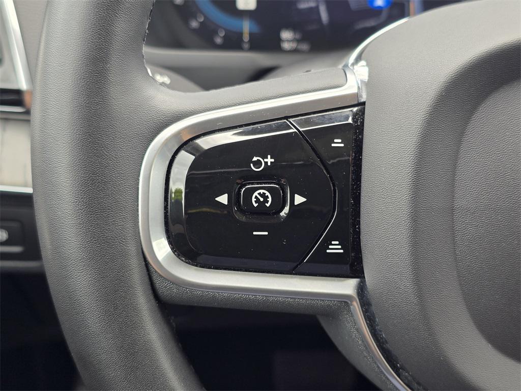 used 2023 Volvo XC90 Recharge Plug-In Hybrid car, priced at $50,000