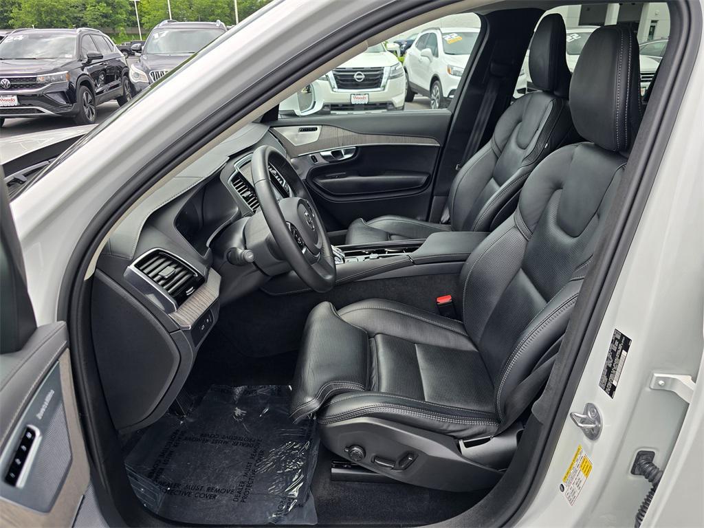 used 2023 Volvo XC90 Recharge Plug-In Hybrid car, priced at $50,000