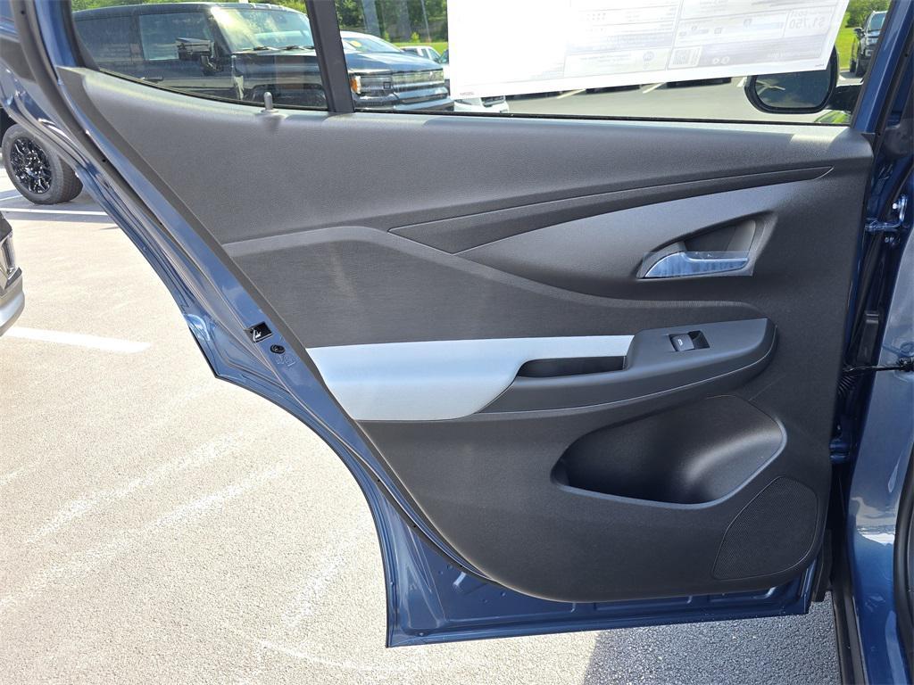 new 2025 Buick Envista car, priced at $22,000