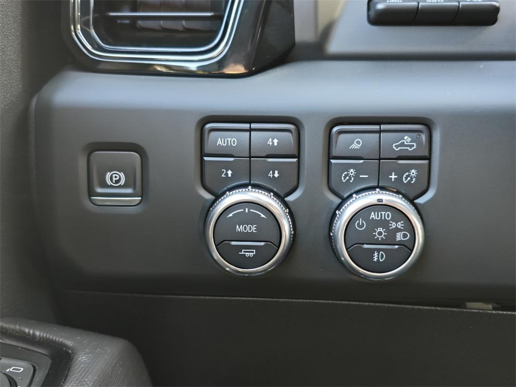 used 2024 GMC Sierra 2500 car, priced at $79,000