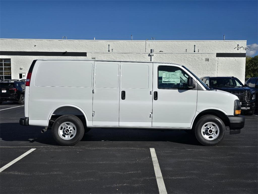 new 2025 GMC Savana 2500 car, priced at $42,000