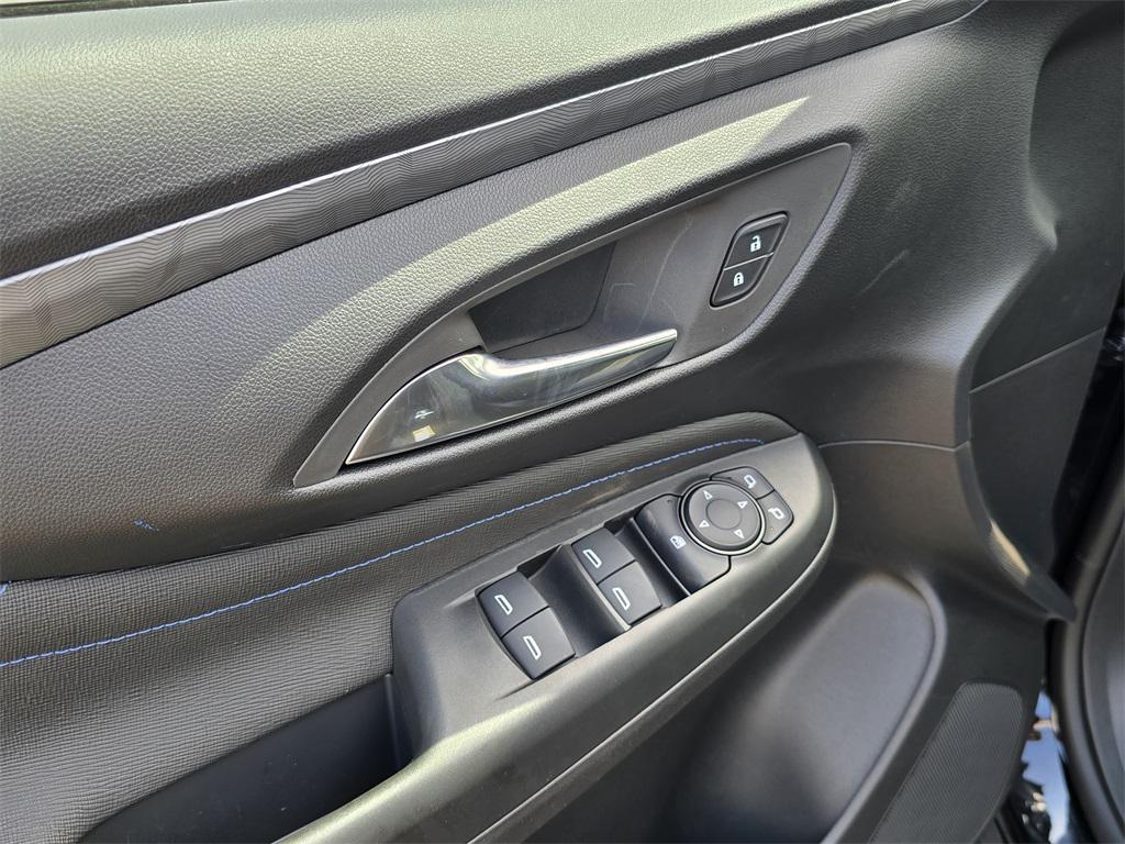 new 2025 Buick Envista car, priced at $25,000