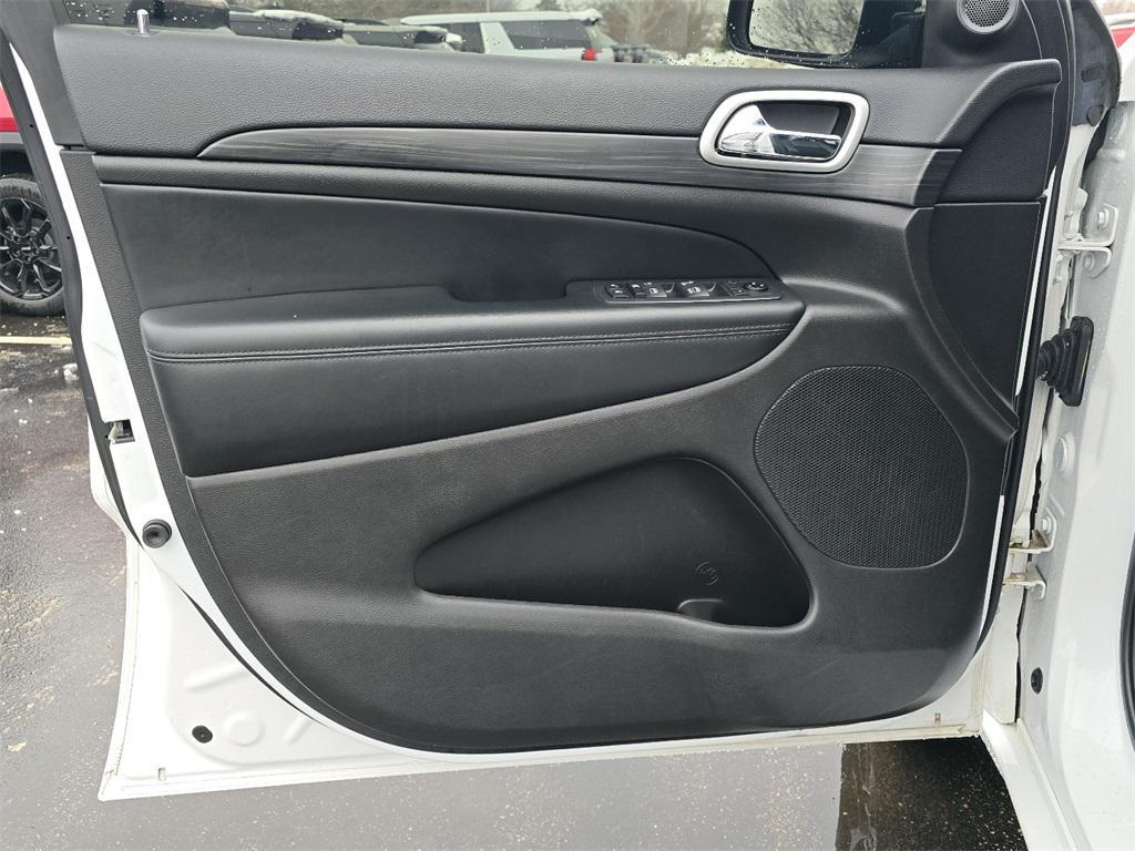 used 2021 Jeep Grand Cherokee car, priced at $23,500