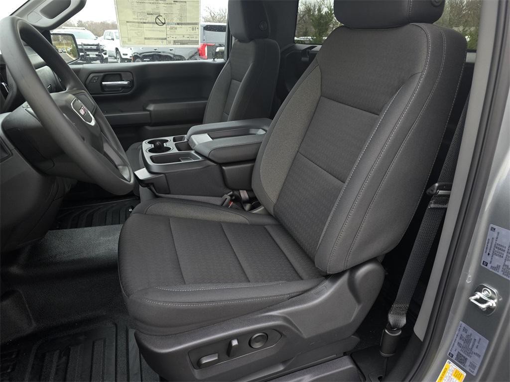 new 2025 GMC Sierra 1500 car, priced at $36,000