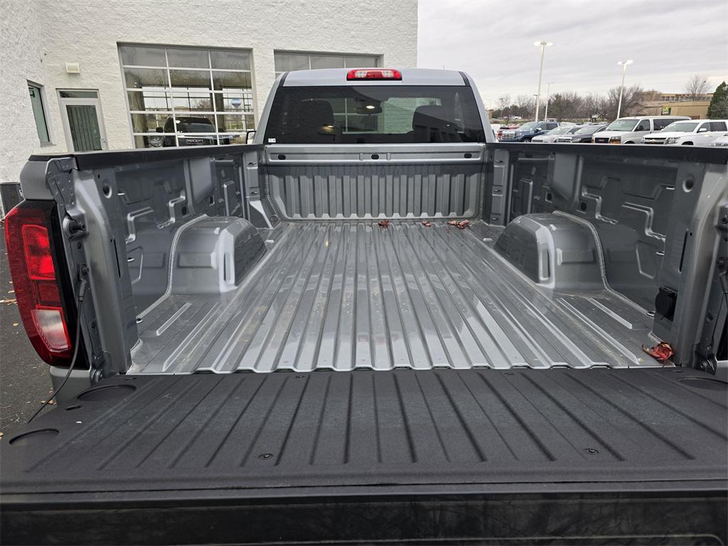 new 2025 GMC Sierra 1500 car, priced at $36,000