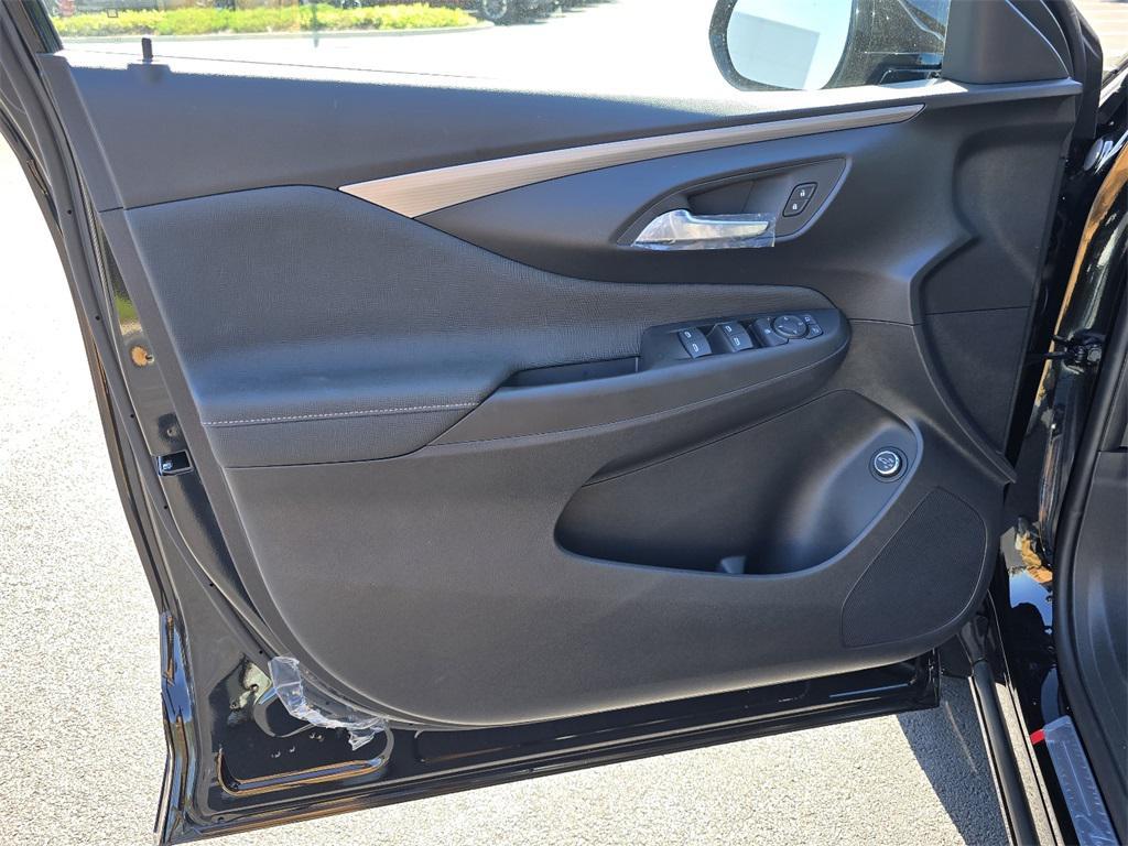 new 2025 Buick Envista car, priced at $27,000