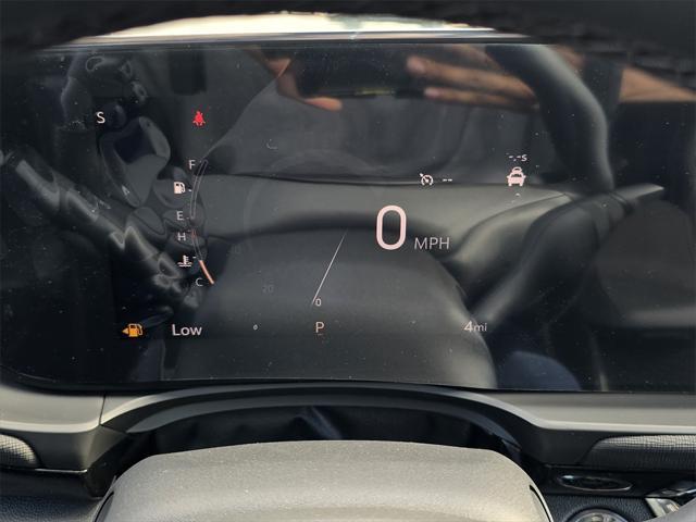 new 2025 Buick Envista car, priced at $27,739