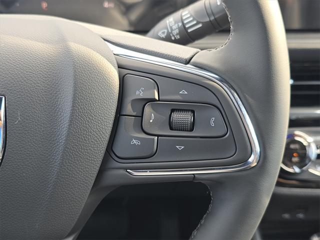 new 2025 Buick Envista car, priced at $27,739