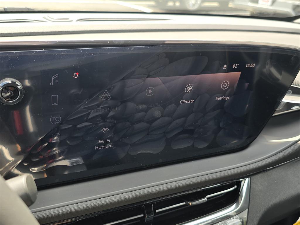 new 2025 Buick Envista car, priced at $27,000
