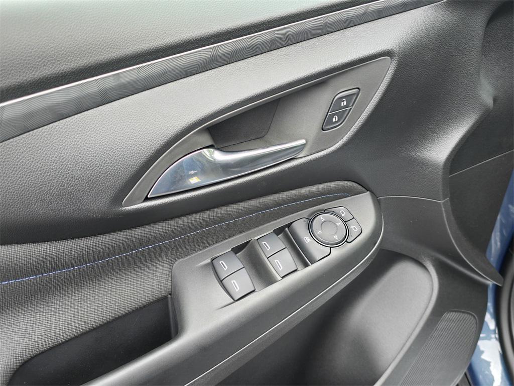 new 2025 Buick Envista car, priced at $26,000