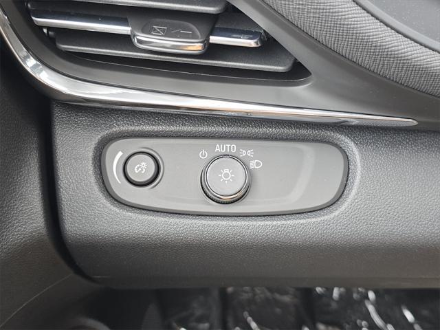 new 2025 Buick Envista car, priced at $23,500
