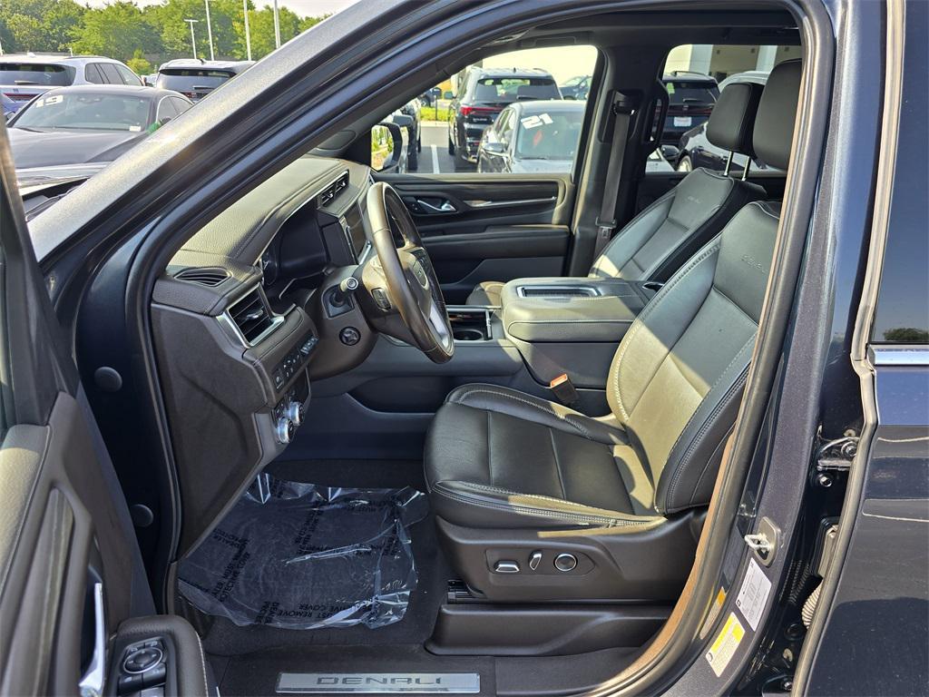 used 2021 GMC Yukon XL car, priced at $43,500