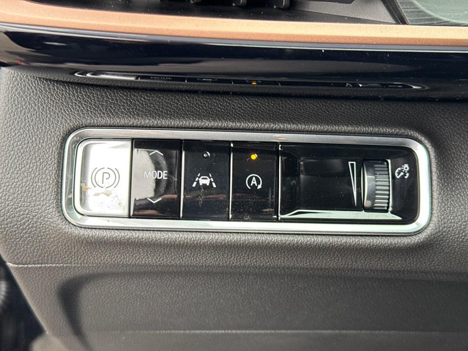 new 2025 Buick Envision car, priced at $35,750