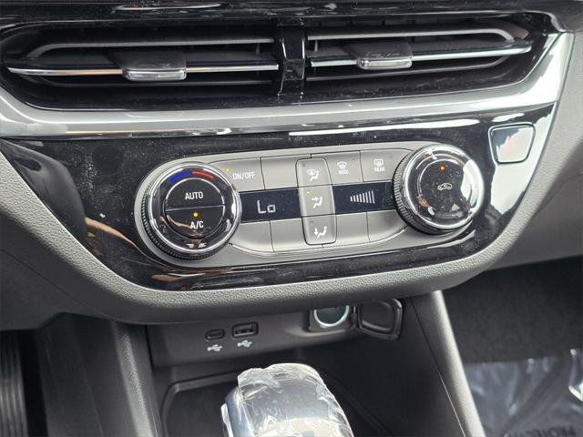 new 2025 Buick Envista car, priced at $25,000