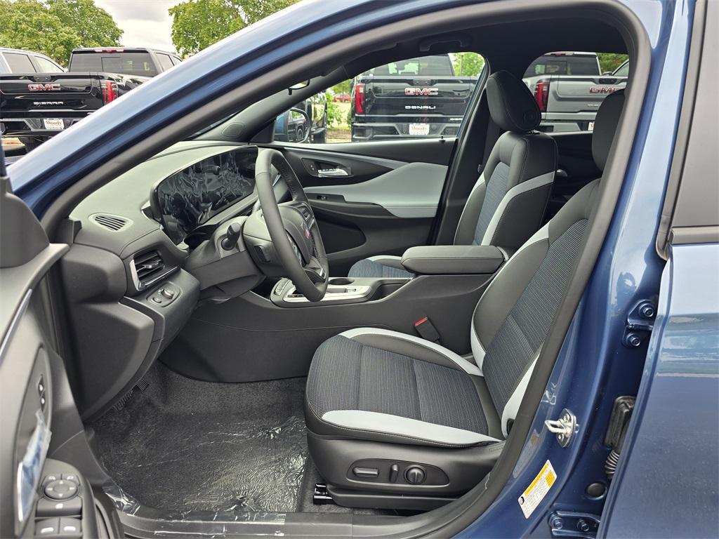 new 2025 Buick Envista car, priced at $23,500