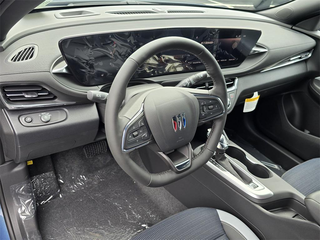 new 2025 Buick Envista car, priced at $23,500