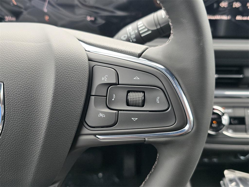 new 2025 Buick Envista car, priced at $23,500