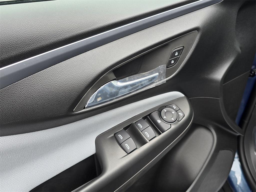 new 2025 Buick Envista car, priced at $23,500