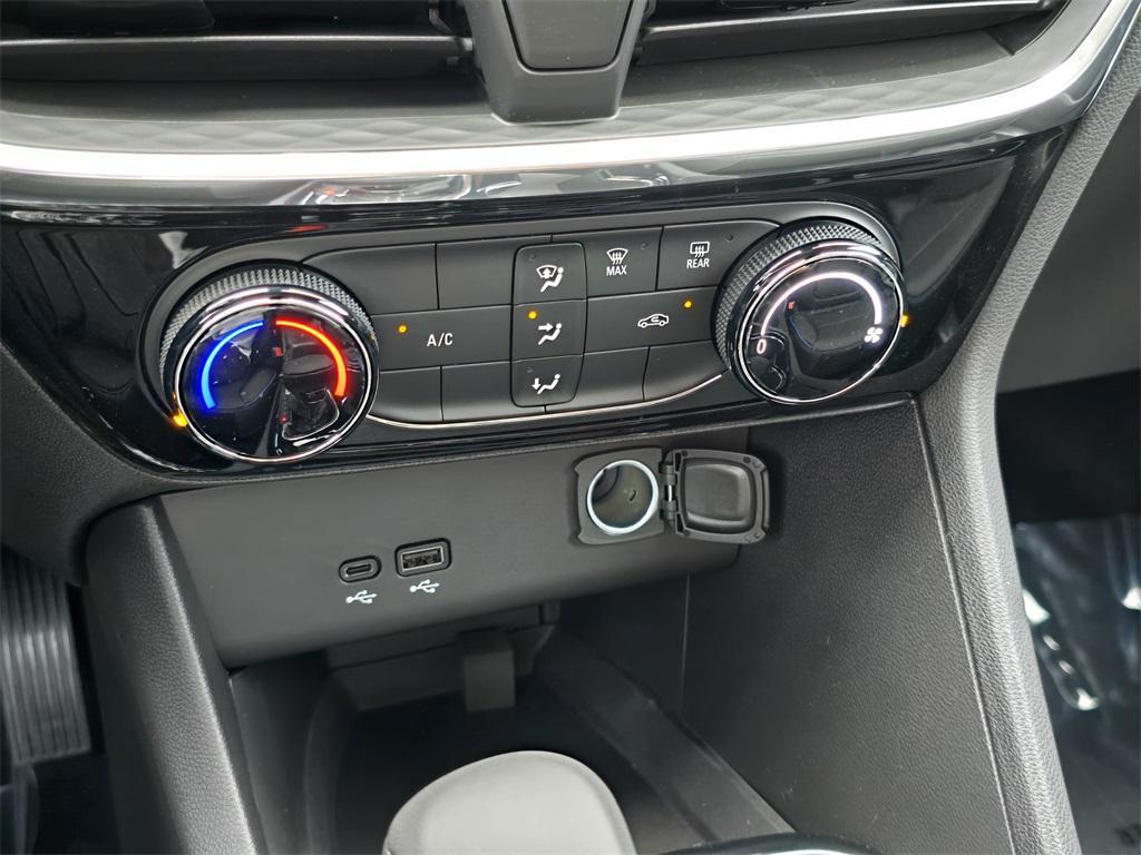 new 2026 Buick Encore GX car, priced at $27,500