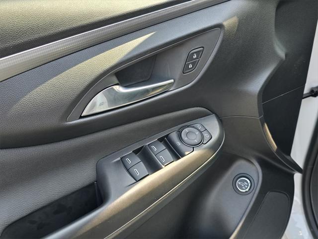 new 2025 Buick Envista car, priced at $30,255